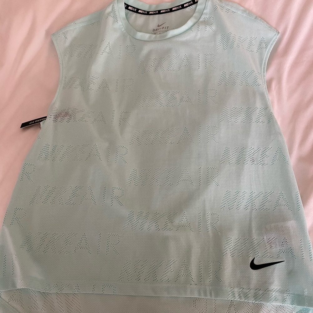 Nike dry running shirt